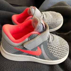 Toddler girl Nike sneakers